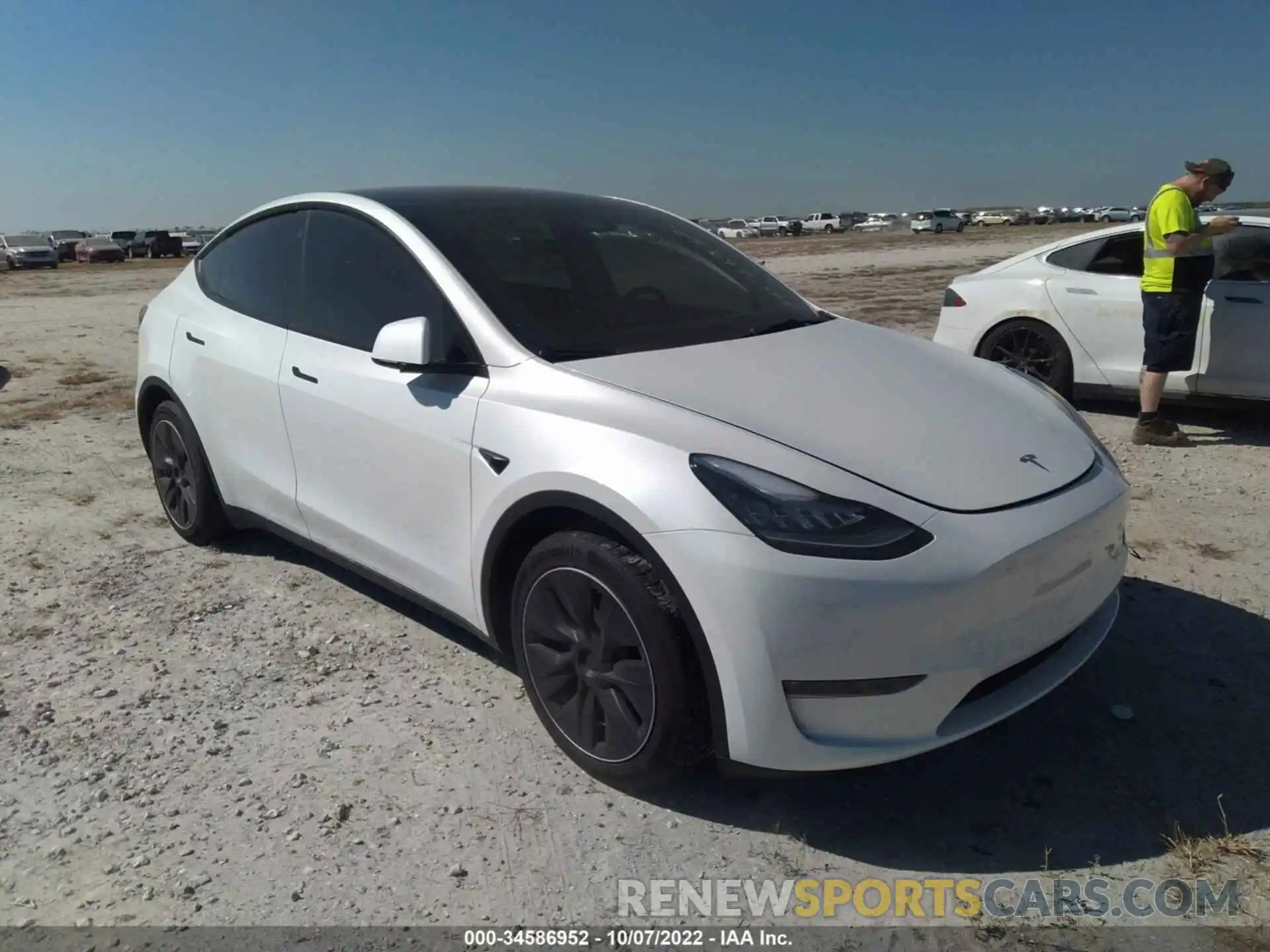 1 Photograph of a damaged car 7SAYGDEE1NF374090 TESLA MODEL Y 2022