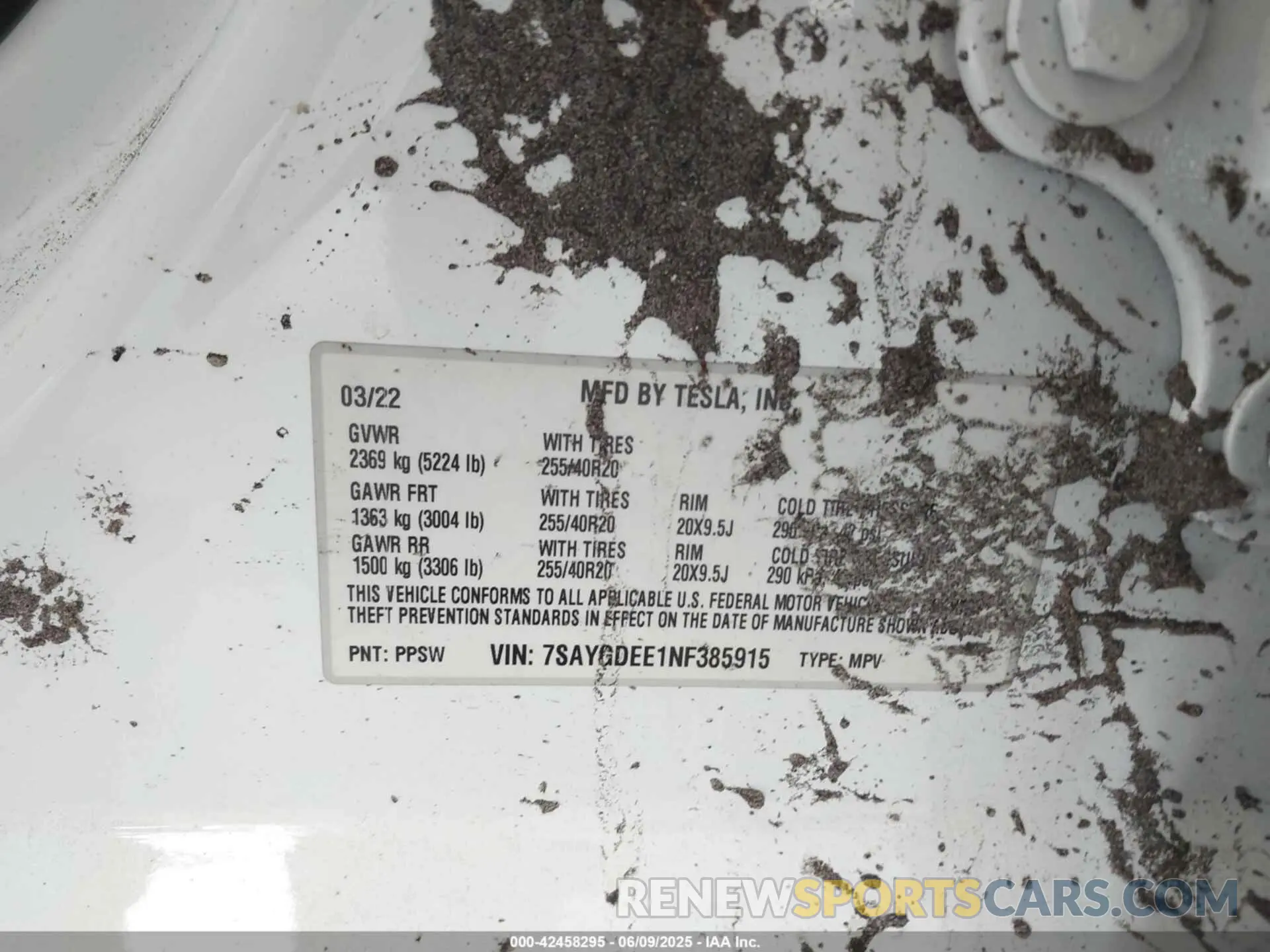 9 Photograph of a damaged car 7SAYGDEE1NF385915 TESLA MODEL Y 2022