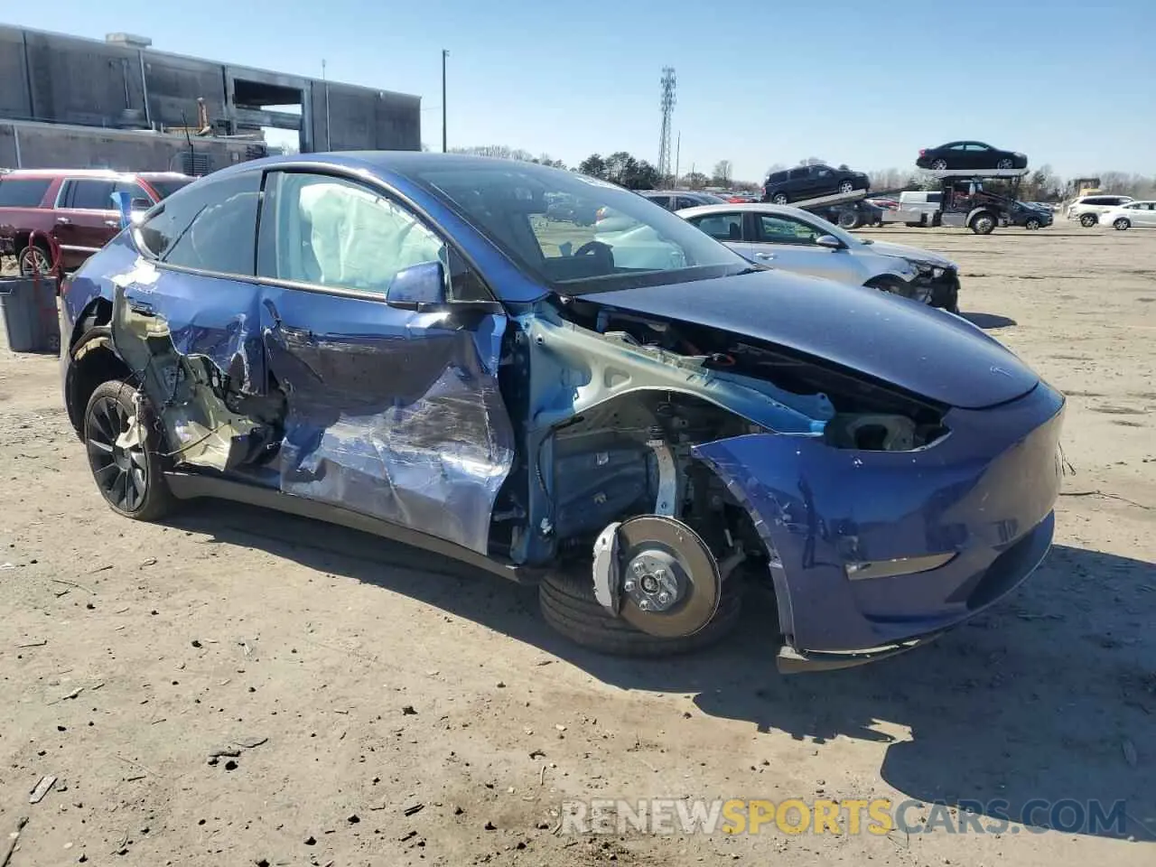 4 Photograph of a damaged car 7SAYGDEE1NF429931 TESLA MODEL Y 2022
