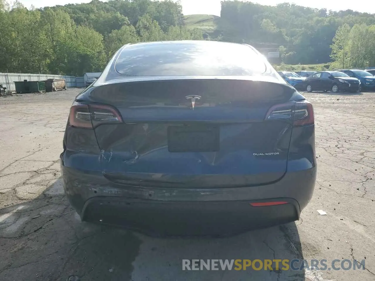 6 Photograph of a damaged car 7SAYGDEE1NF430383 TESLA MODEL Y 2022