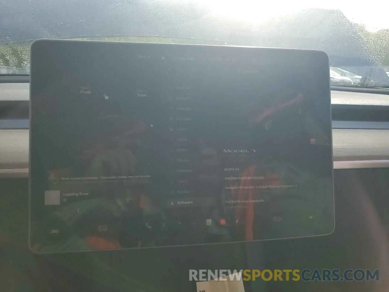 9 Photograph of a damaged car 7SAYGDEE1NF430383 TESLA MODEL Y 2022