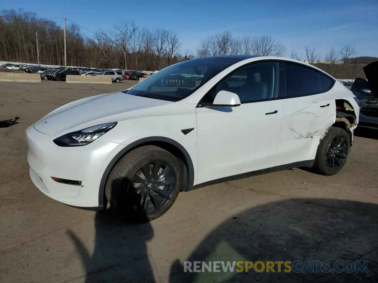1 Photograph of a damaged car 7SAYGDEE1NF435518 TESLA MODEL Y 2022