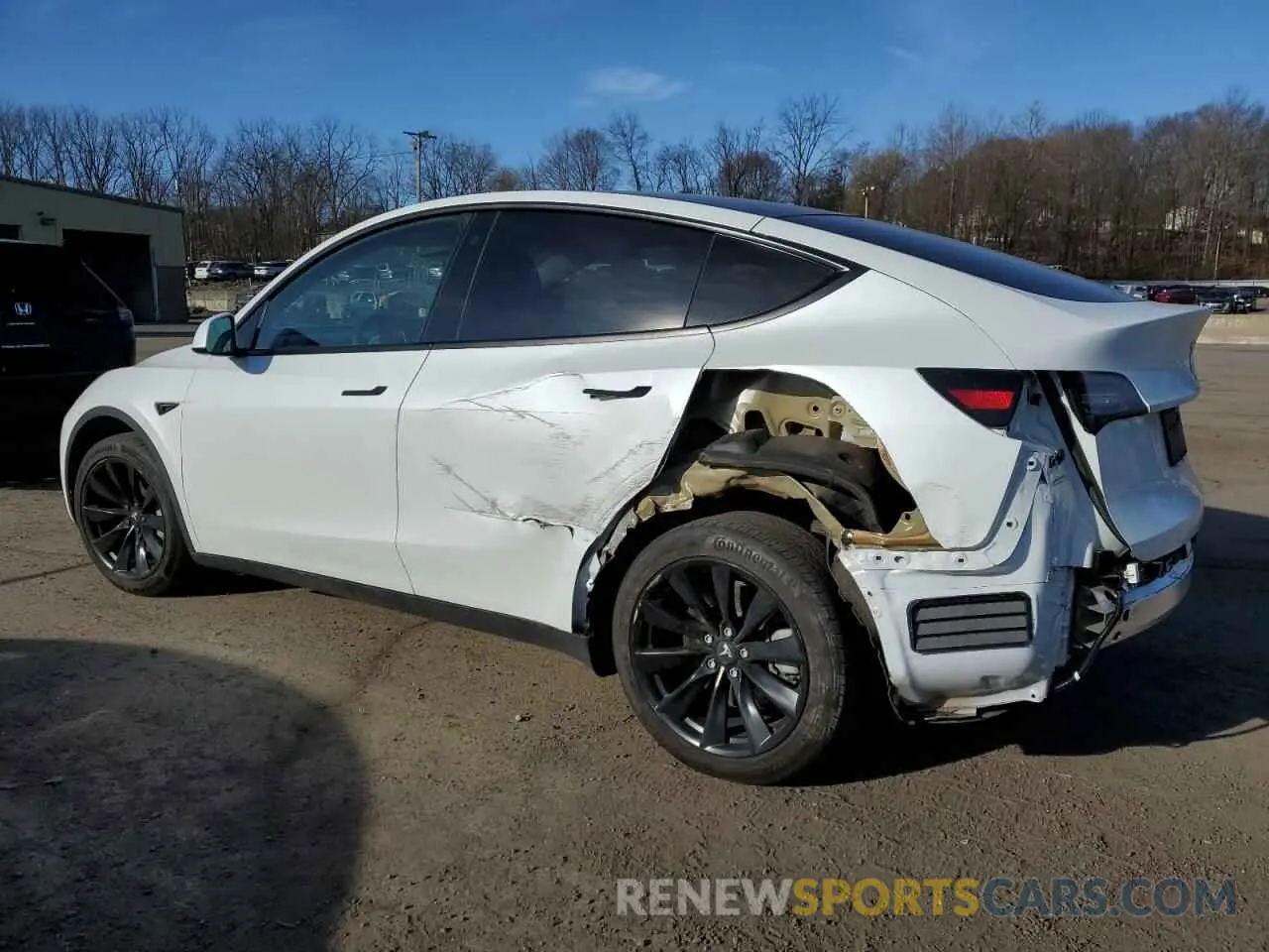 2 Photograph of a damaged car 7SAYGDEE1NF435518 TESLA MODEL Y 2022