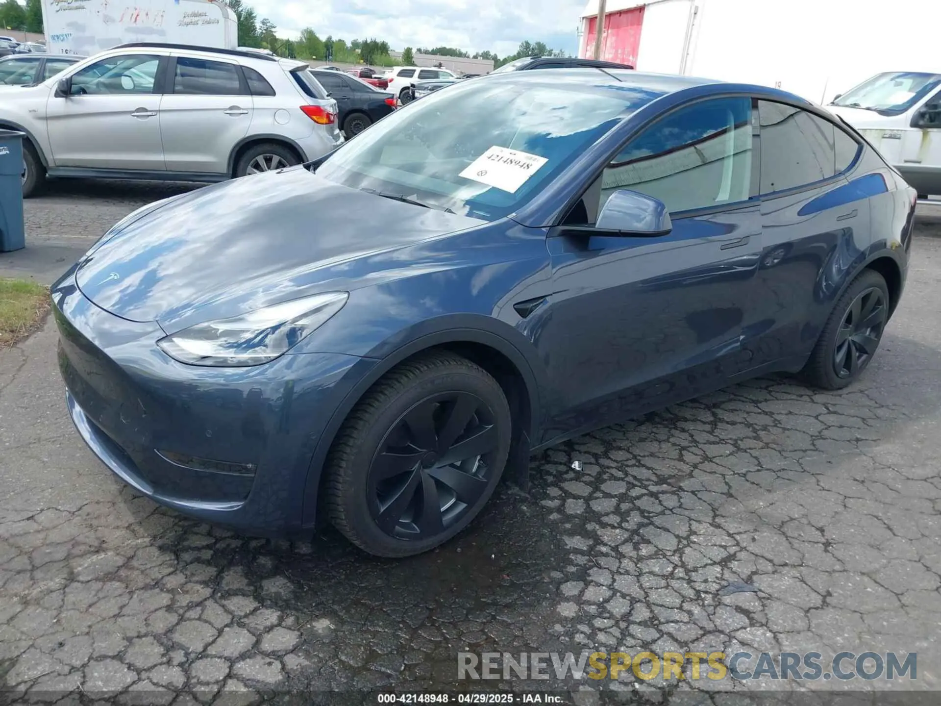 2 Photograph of a damaged car 7SAYGDEE1NF440153 TESLA MODEL Y 2022