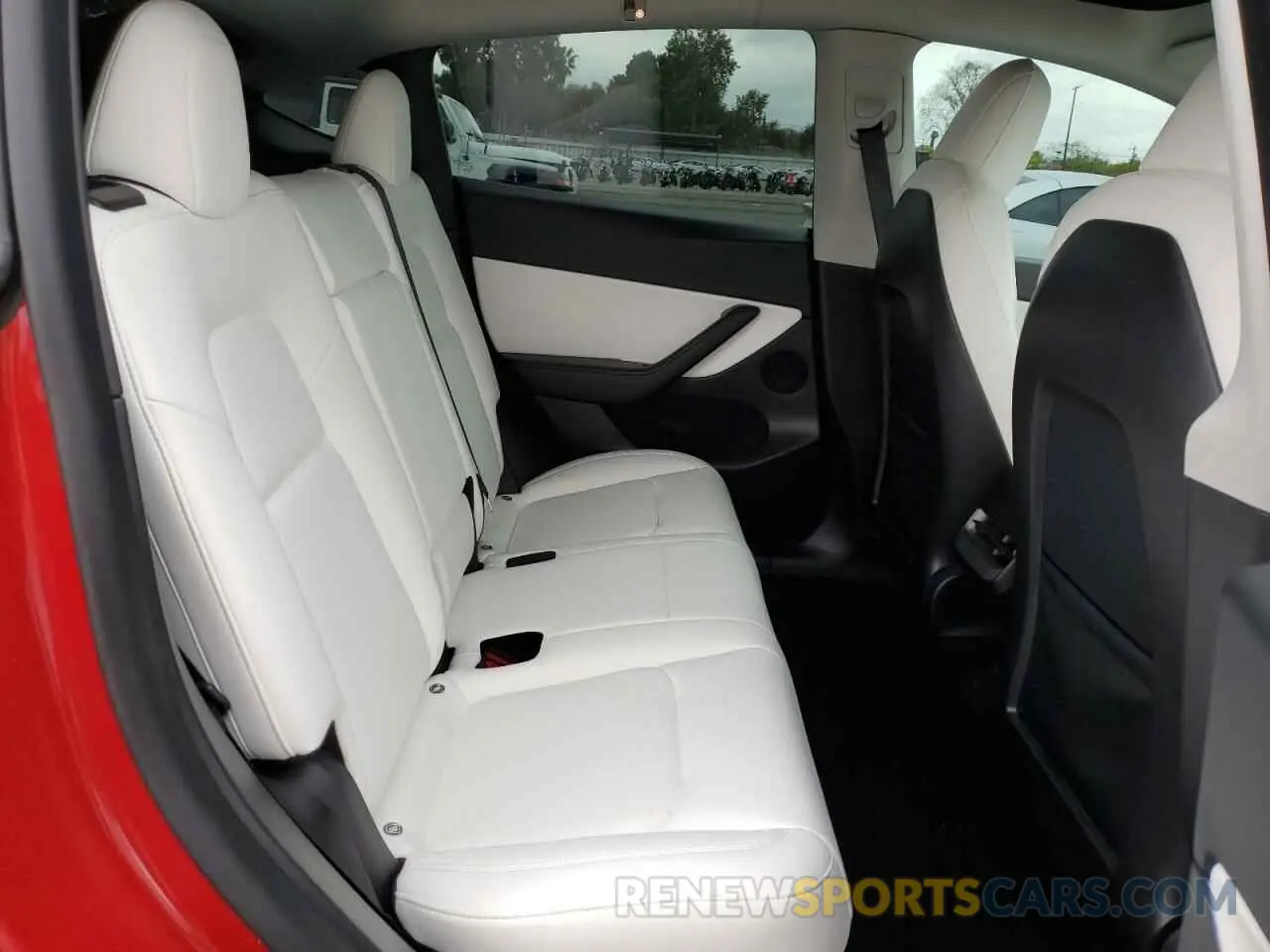 11 Photograph of a damaged car 7SAYGDEE1NF454442 TESLA MODEL Y 2022