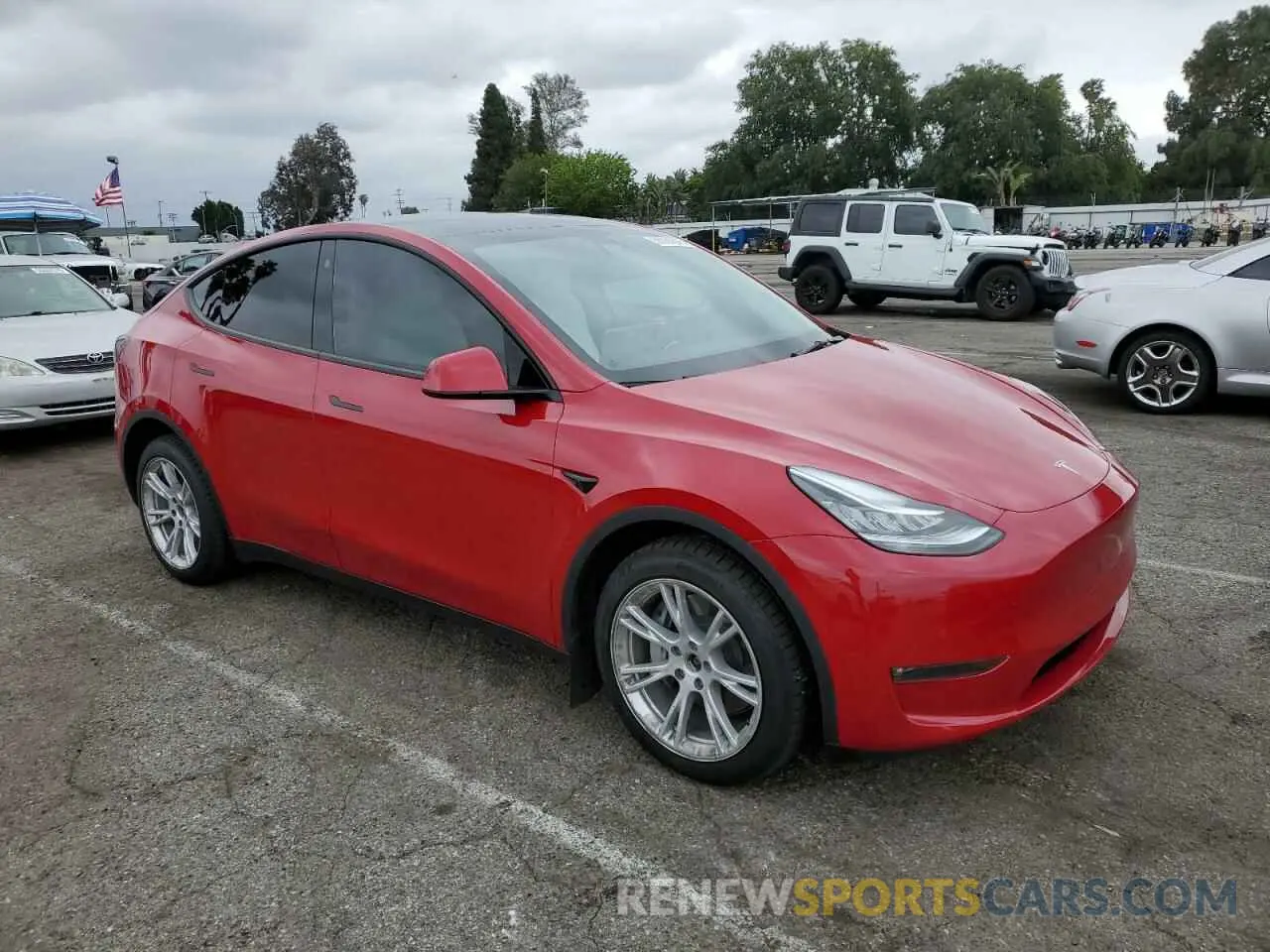 4 Photograph of a damaged car 7SAYGDEE1NF454442 TESLA MODEL Y 2022