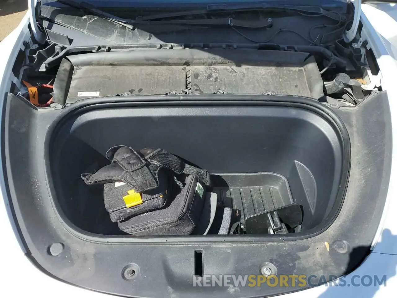 13 Photograph of a damaged car 7SAYGDEE1NF480278 TESLA MODEL Y 2022