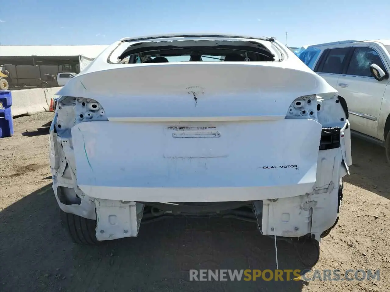6 Photograph of a damaged car 7SAYGDEE1NF480278 TESLA MODEL Y 2022