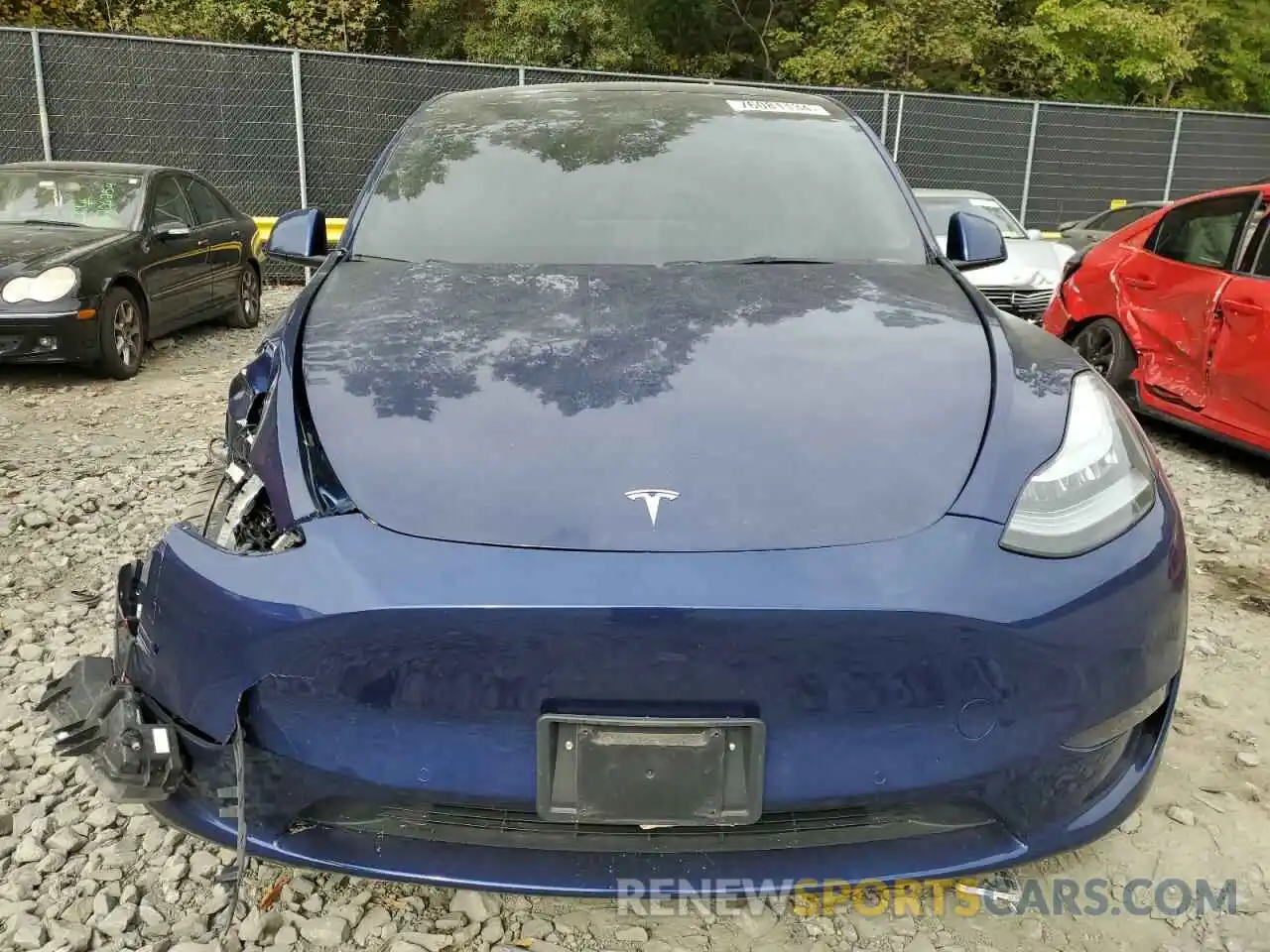 5 Photograph of a damaged car 7SAYGDEE1NF480653 TESLA MODEL Y 2022