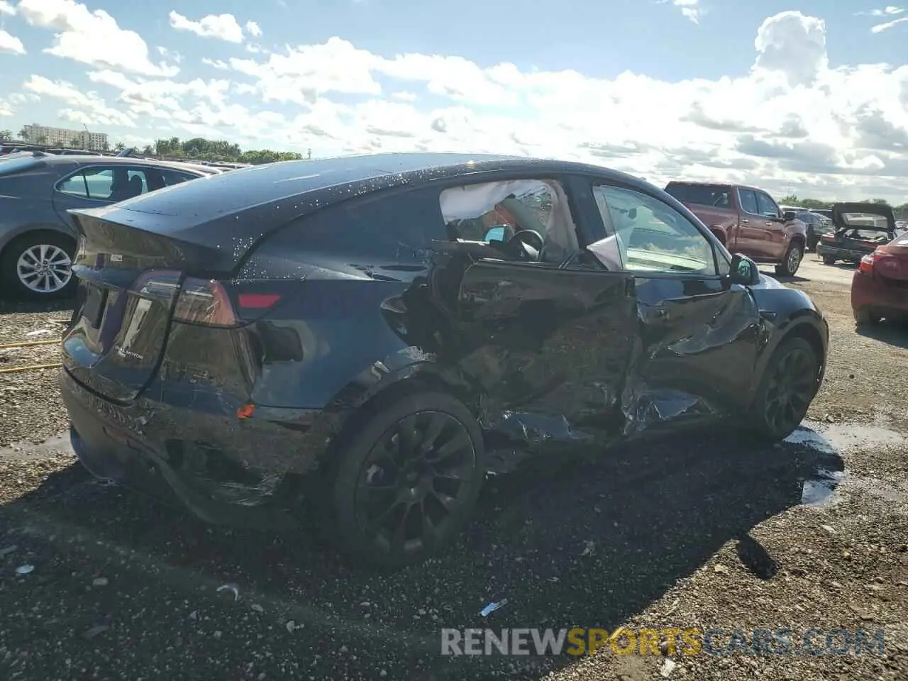 3 Photograph of a damaged car 7SAYGDEE1NF480796 TESLA MODEL Y 2022