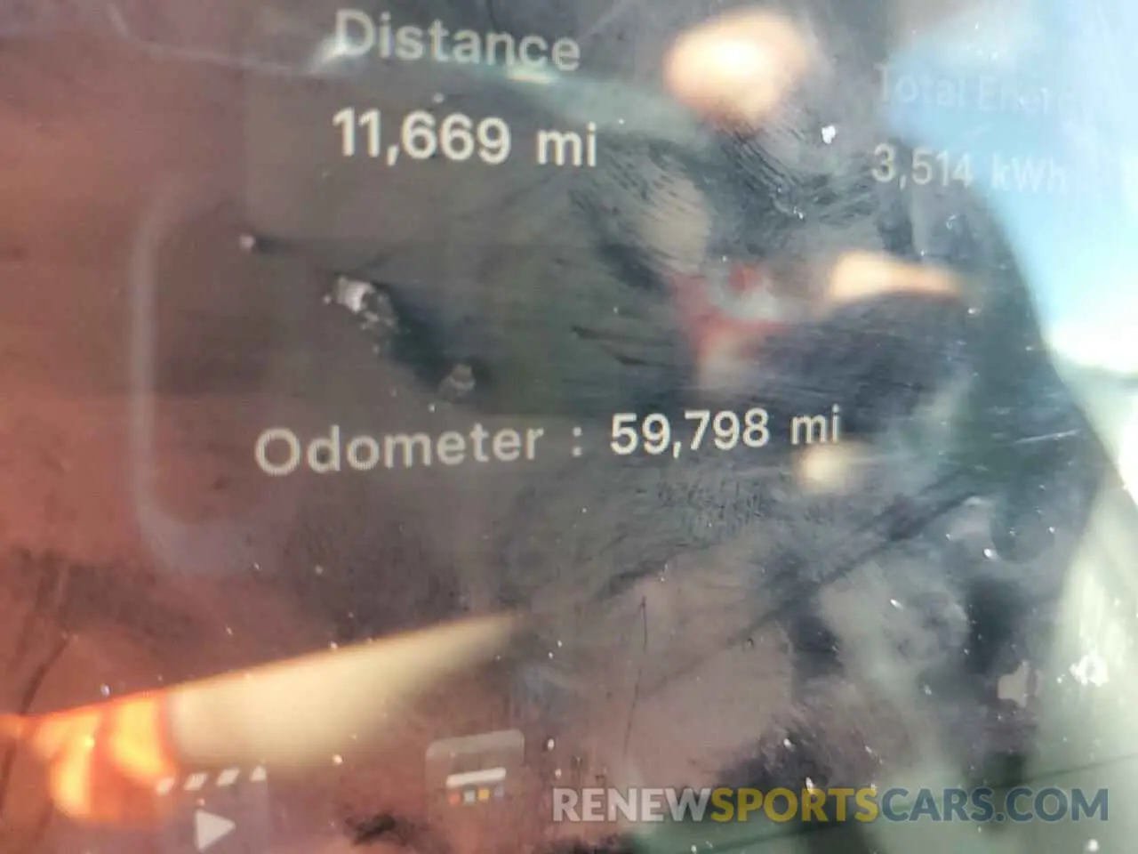 9 Photograph of a damaged car 7SAYGDEE1NF480796 TESLA MODEL Y 2022