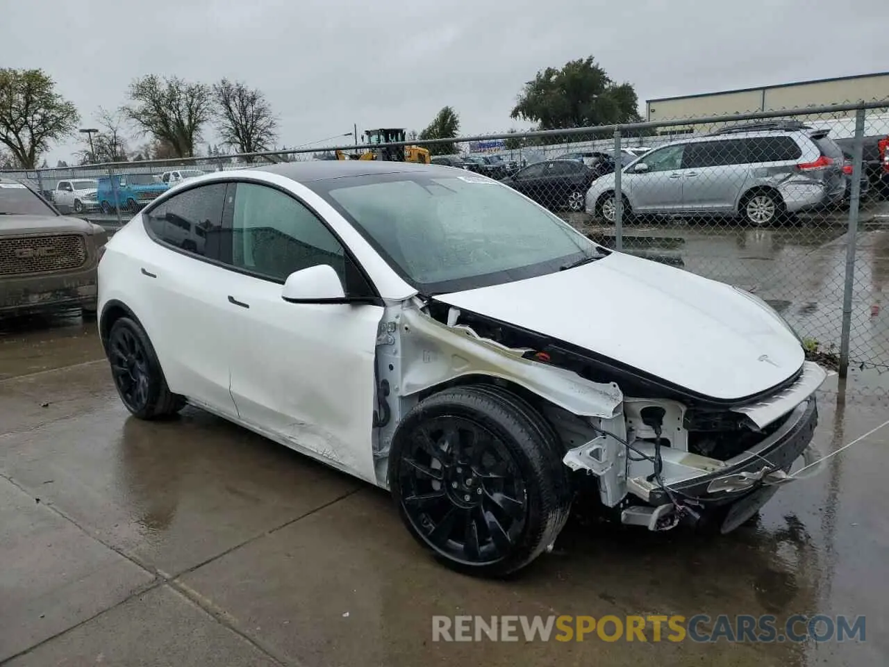 4 Photograph of a damaged car 7SAYGDEE1NF491488 TESLA MODEL Y 2022