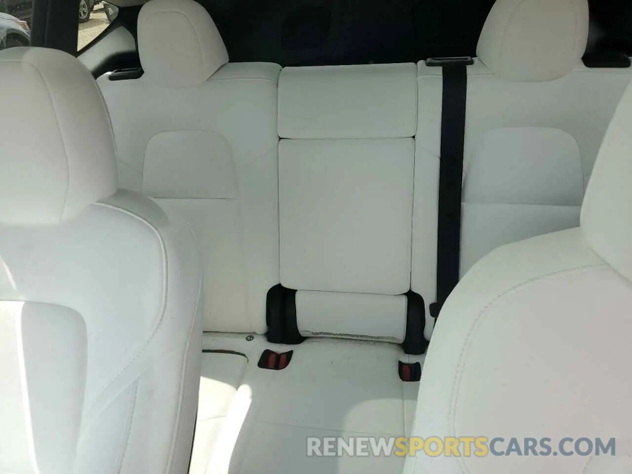 10 Photograph of a damaged car 7SAYGDEE1NF532914 TESLA MODEL Y 2022