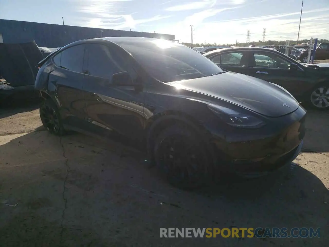 4 Photograph of a damaged car 7SAYGDEE1NF543623 TESLA MODEL Y 2022