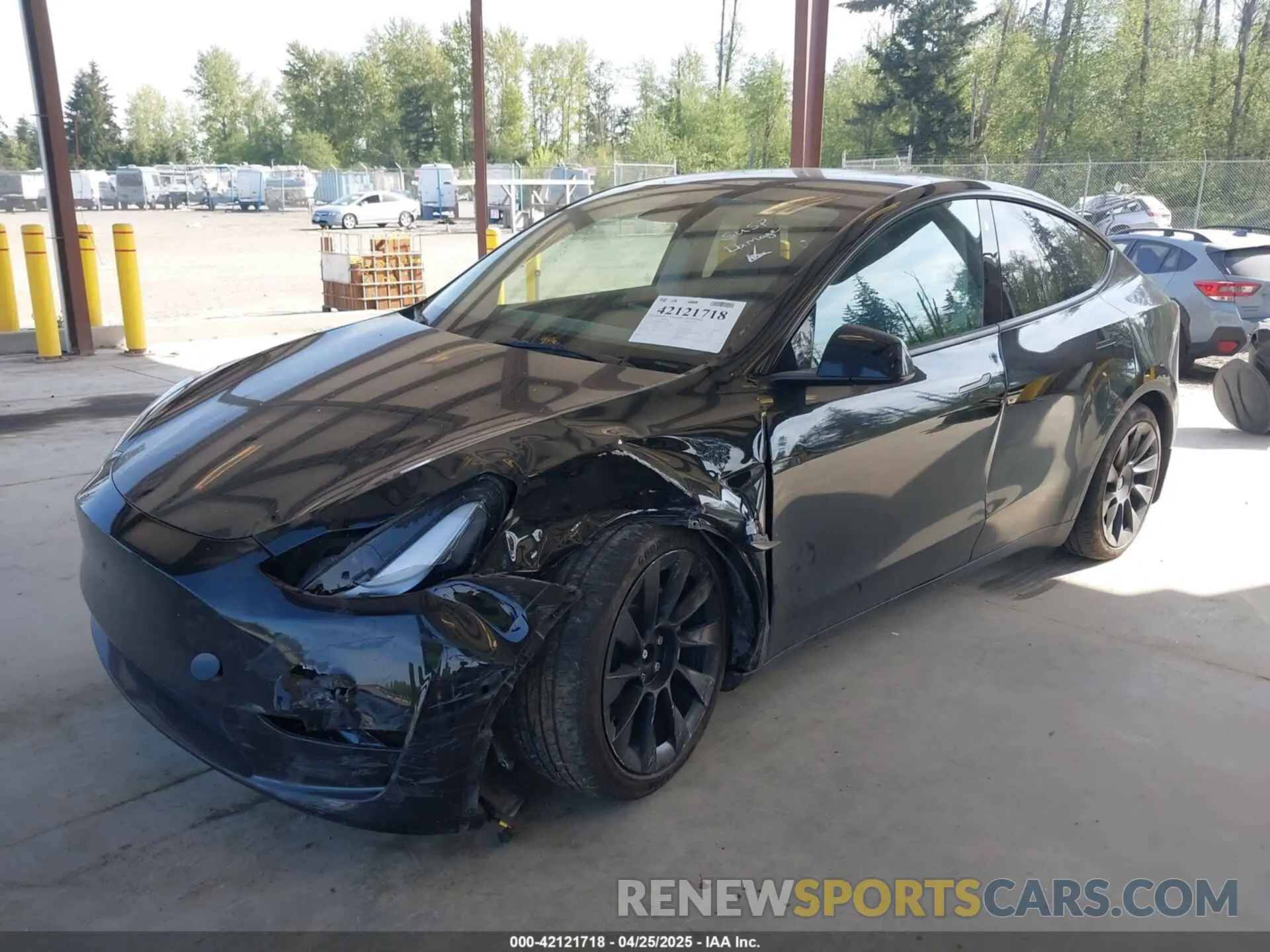 2 Photograph of a damaged car 7SAYGDEE1NF550202 TESLA MODEL Y 2022