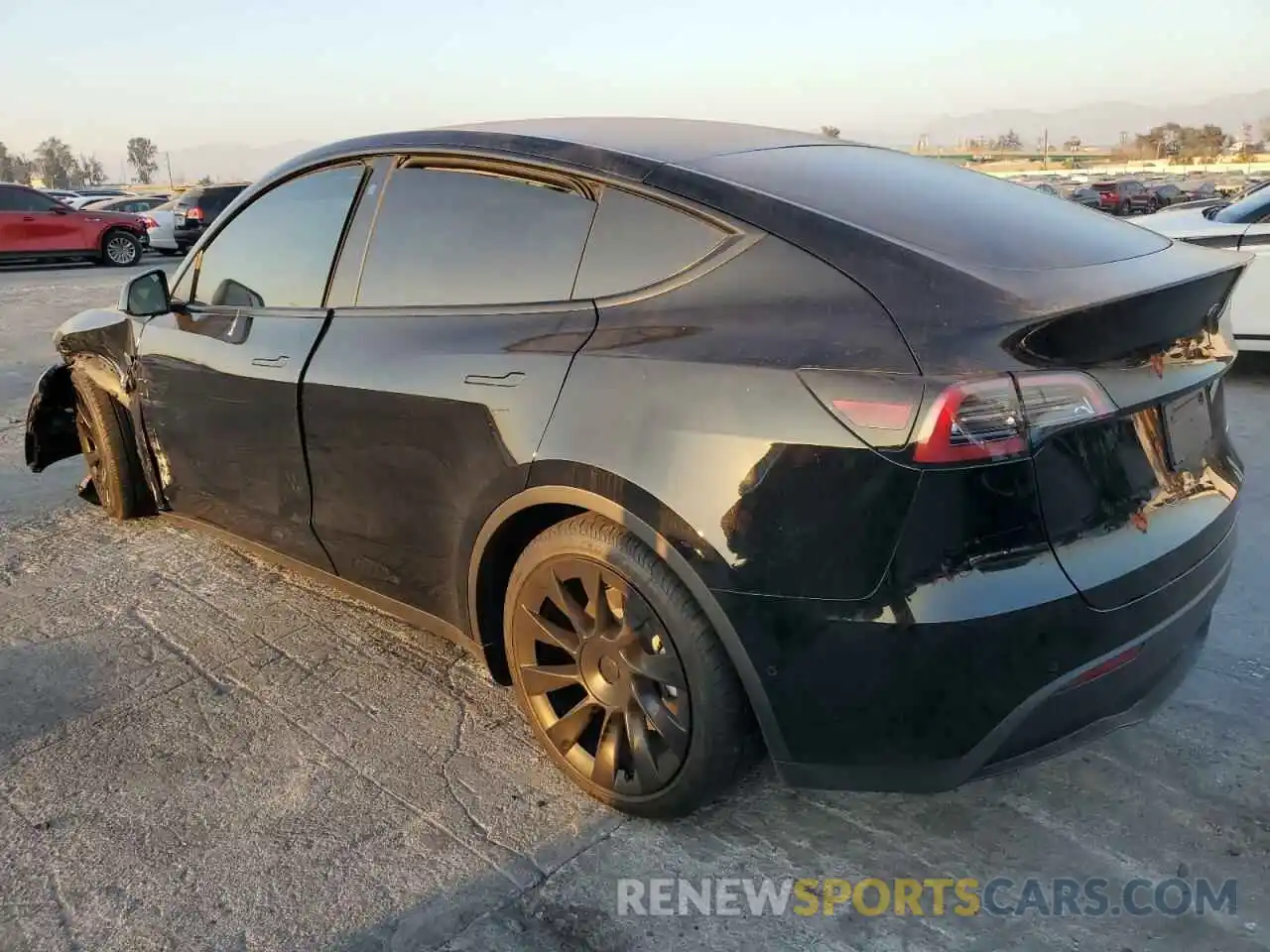 2 Photograph of a damaged car 7SAYGDEE2NA003047 TESLA MODEL Y 2022