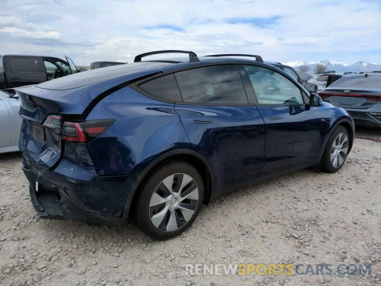 3 Photograph of a damaged car 7SAYGDEE2NA009818 TESLA MODEL Y 2022