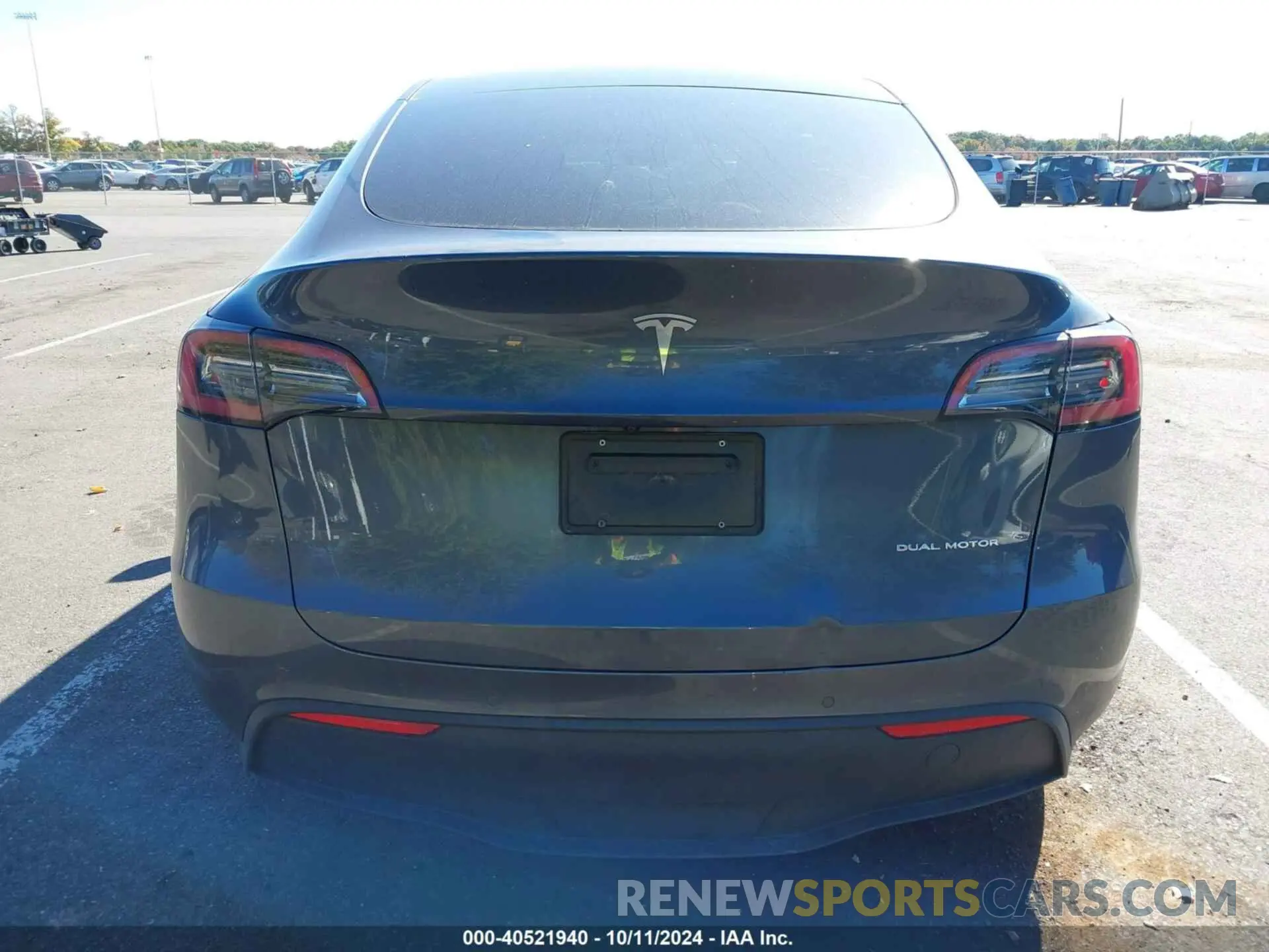 16 Photograph of a damaged car 7SAYGDEE2NA015134 TESLA MODEL Y 2022