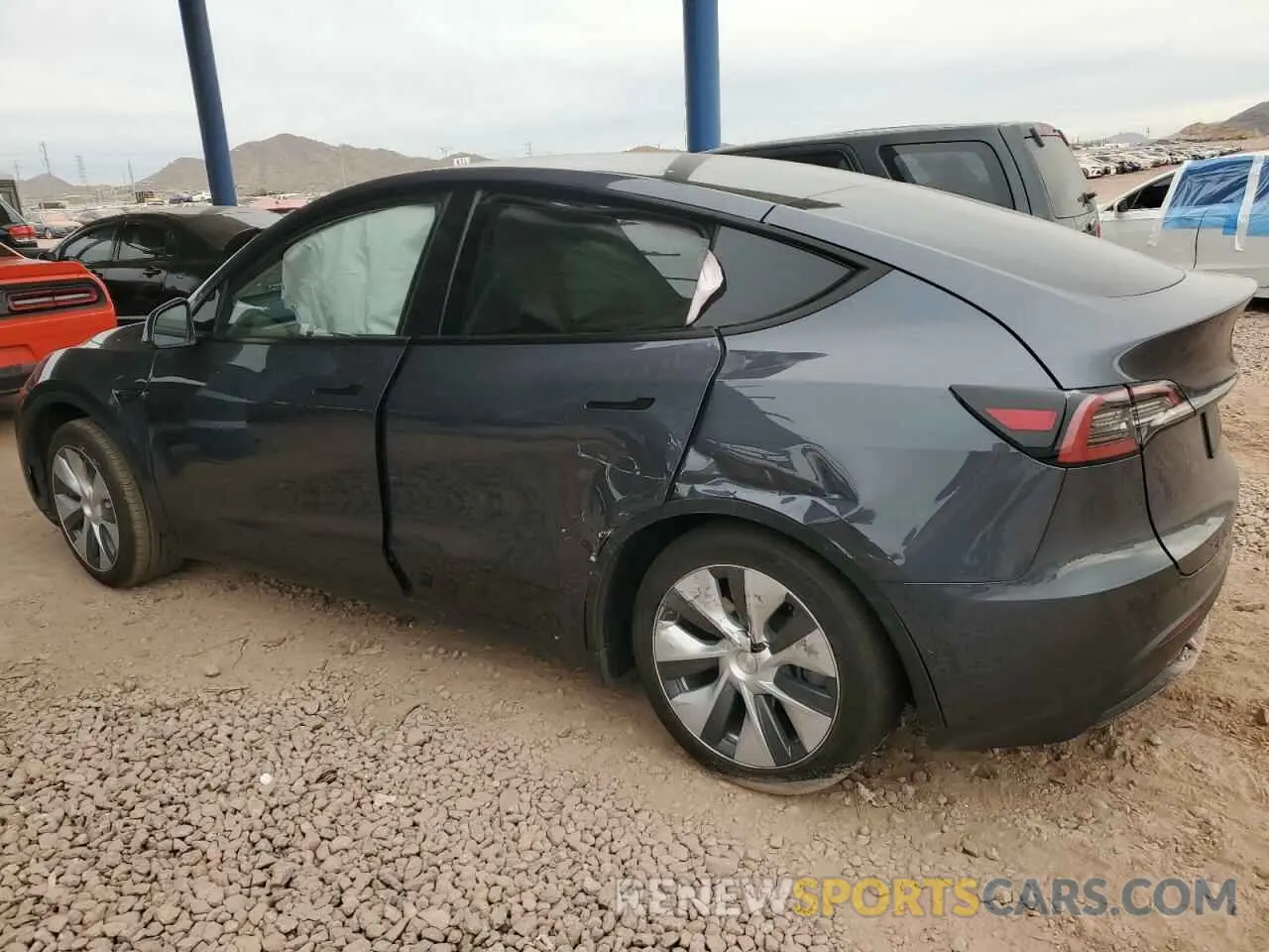 2 Photograph of a damaged car 7SAYGDEE2NA015277 TESLA MODEL Y 2022