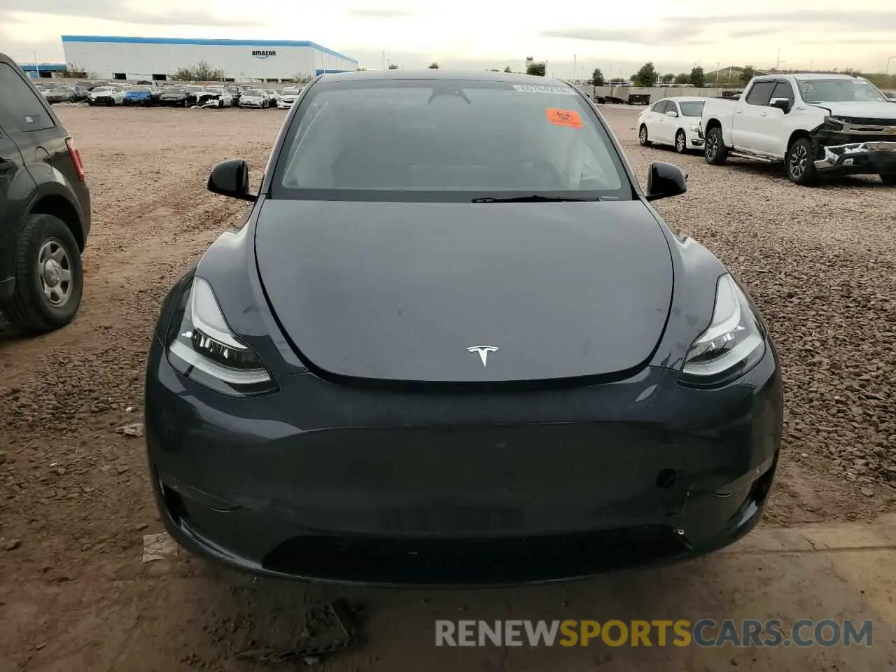 5 Photograph of a damaged car 7SAYGDEE2NA015277 TESLA MODEL Y 2022