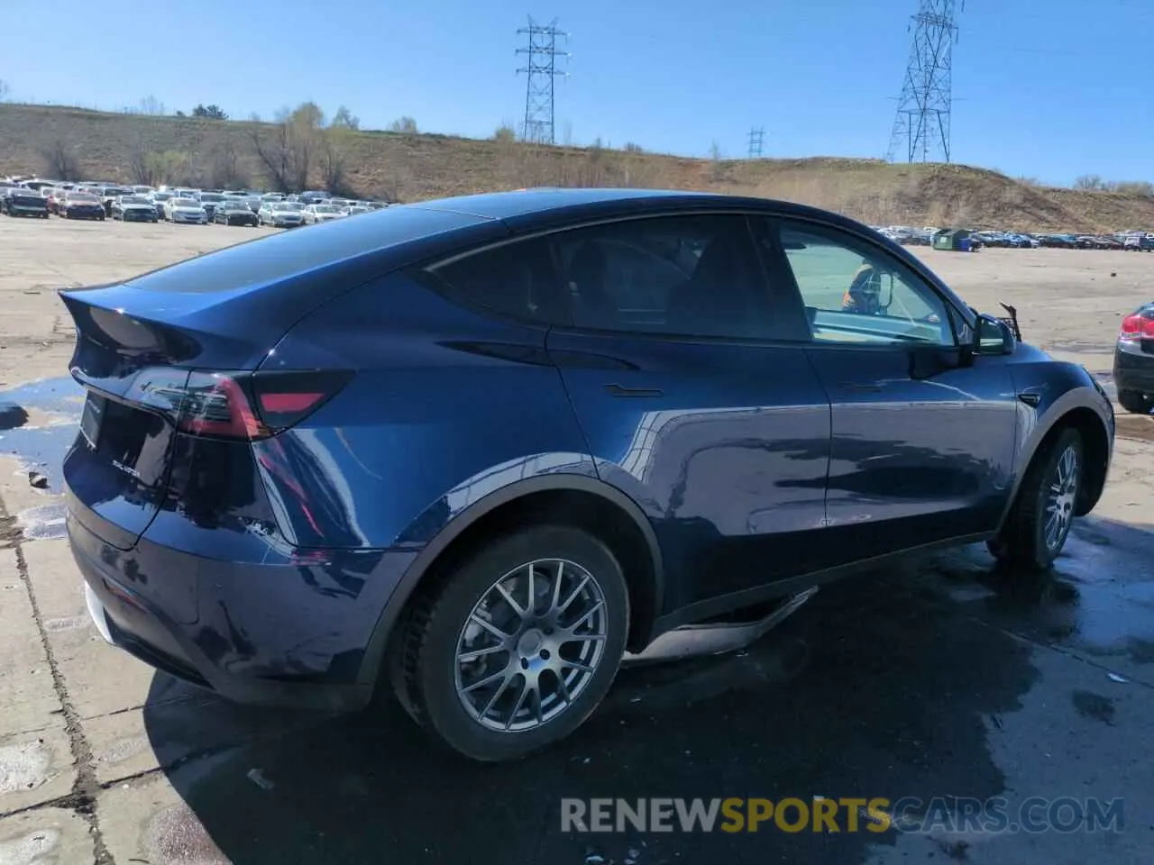 3 Photograph of a damaged car 7SAYGDEE2NA015439 TESLA MODEL Y 2022