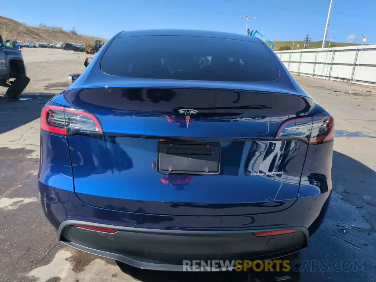 6 Photograph of a damaged car 7SAYGDEE2NA015439 TESLA MODEL Y 2022