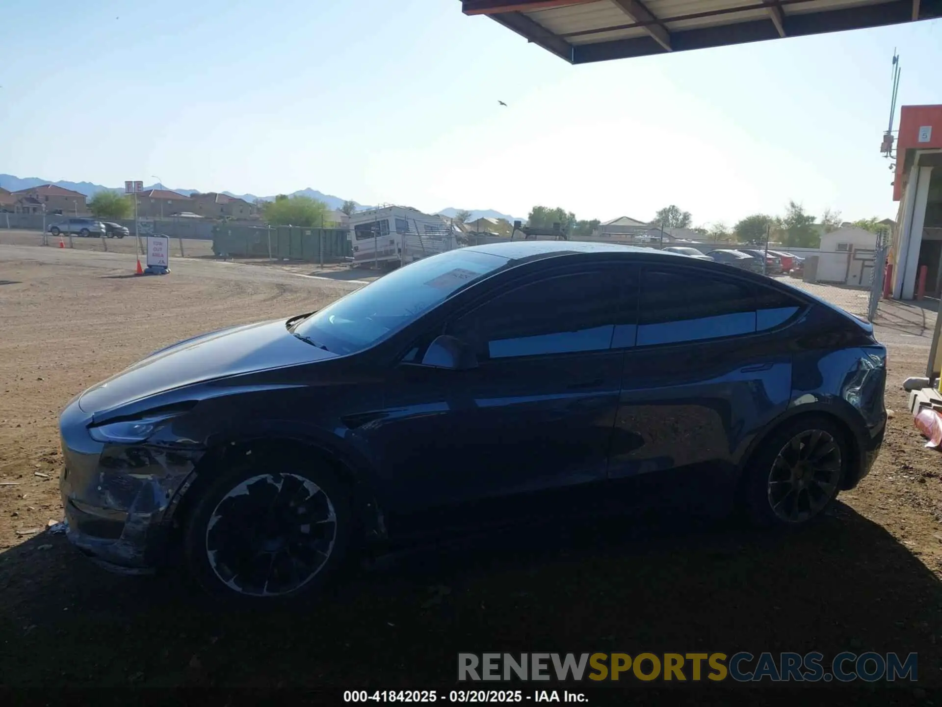 13 Photograph of a damaged car 7SAYGDEE2NA017434 TESLA MODEL Y 2022