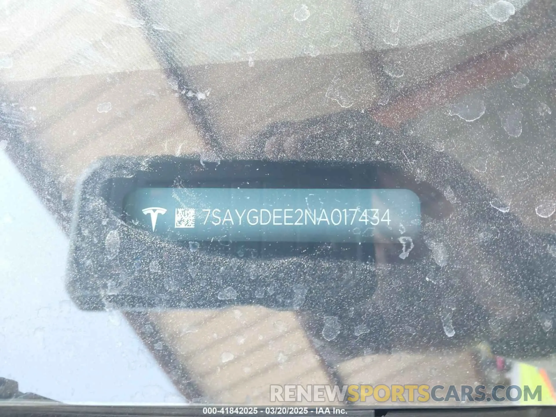 9 Photograph of a damaged car 7SAYGDEE2NA017434 TESLA MODEL Y 2022
