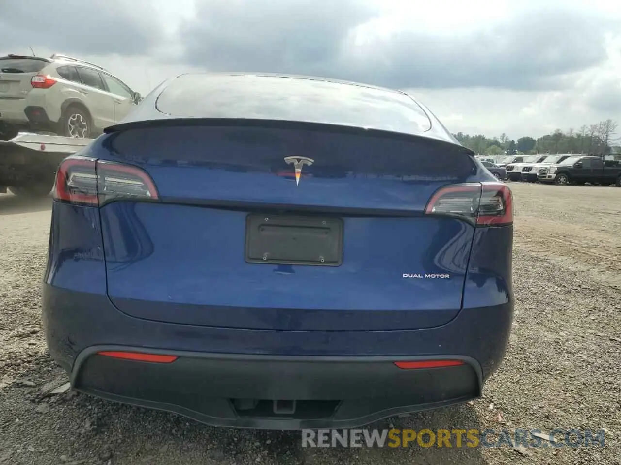 6 Photograph of a damaged car 7SAYGDEE2NA020396 TESLA MODEL Y 2022