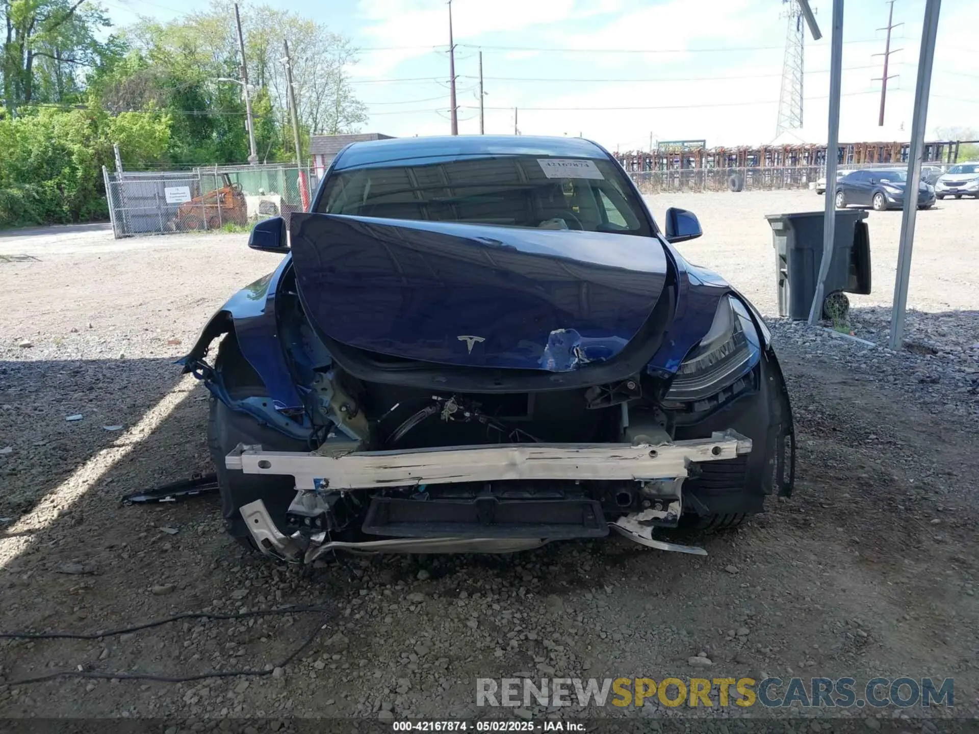12 Photograph of a damaged car 7SAYGDEE2NF306932 TESLA MODEL Y 2022