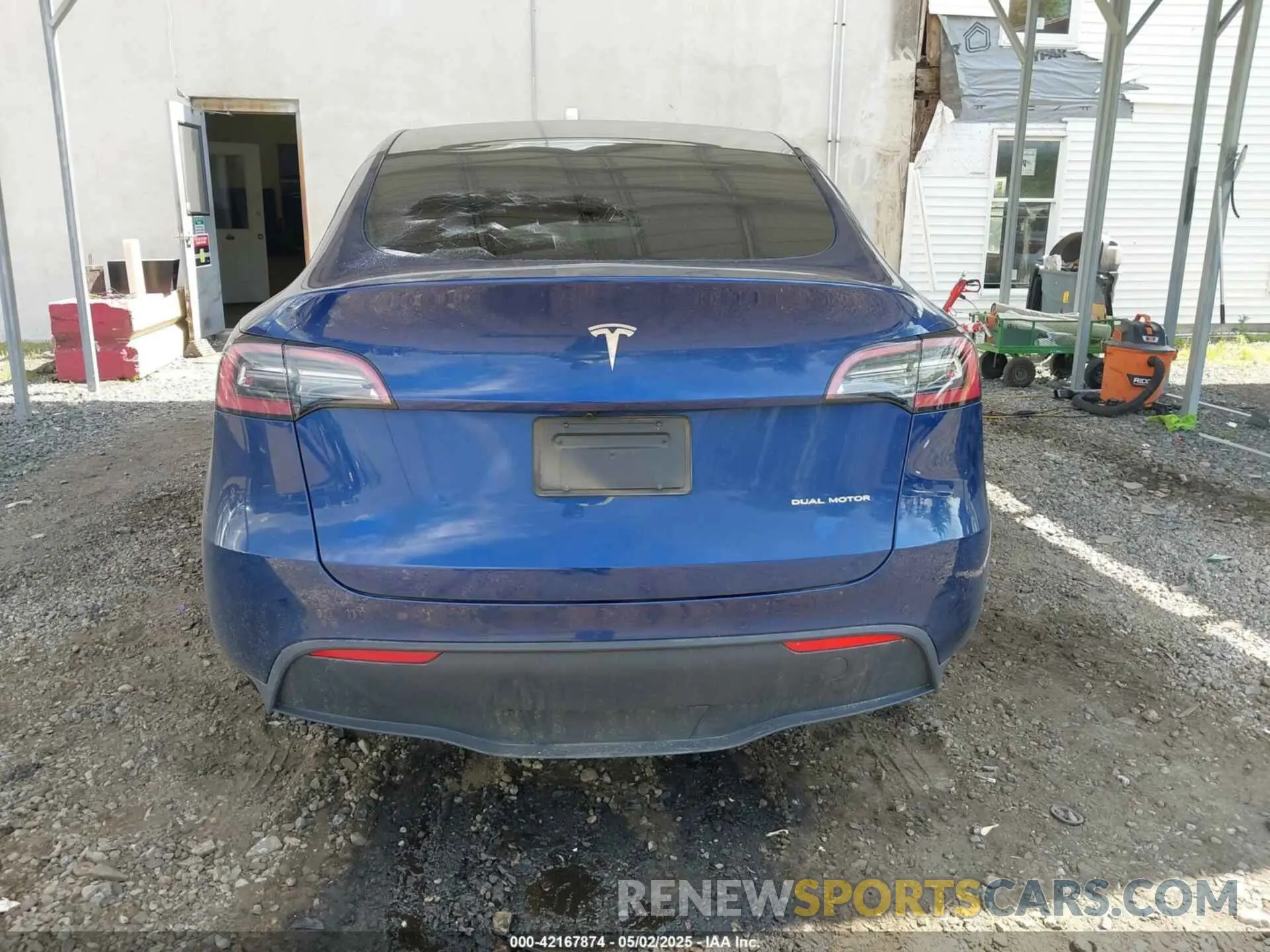 16 Photograph of a damaged car 7SAYGDEE2NF306932 TESLA MODEL Y 2022