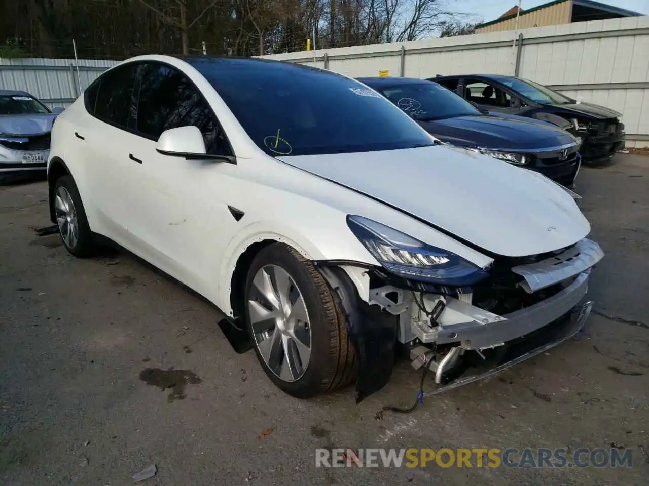 4 Photograph of a damaged car 7SAYGDEE2NF308941 TESLA MODEL Y 2022