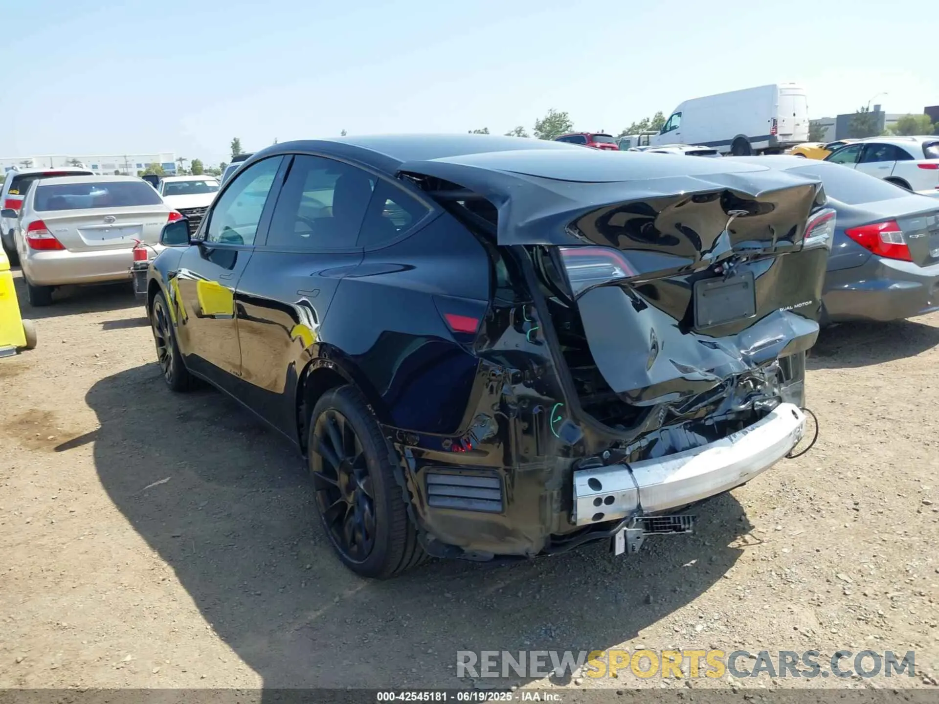 3 Photograph of a damaged car 7SAYGDEE2NF359405 TESLA MODEL Y 2022