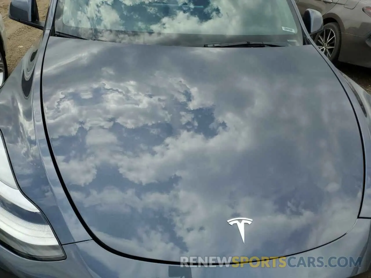 12 Photograph of a damaged car 7SAYGDEE2NF368539 TESLA MODEL Y 2022