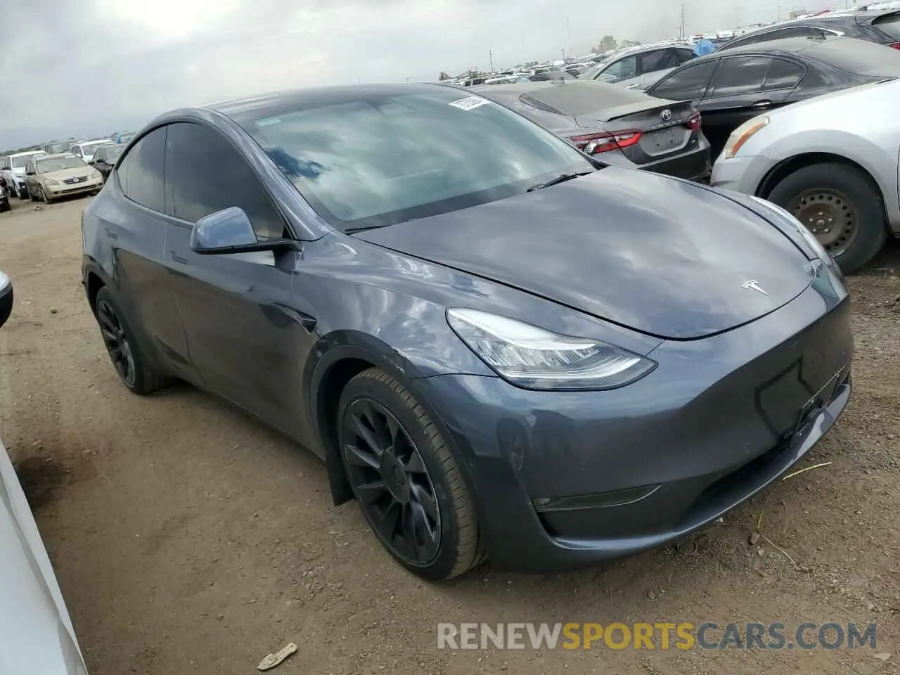 4 Photograph of a damaged car 7SAYGDEE2NF368539 TESLA MODEL Y 2022
