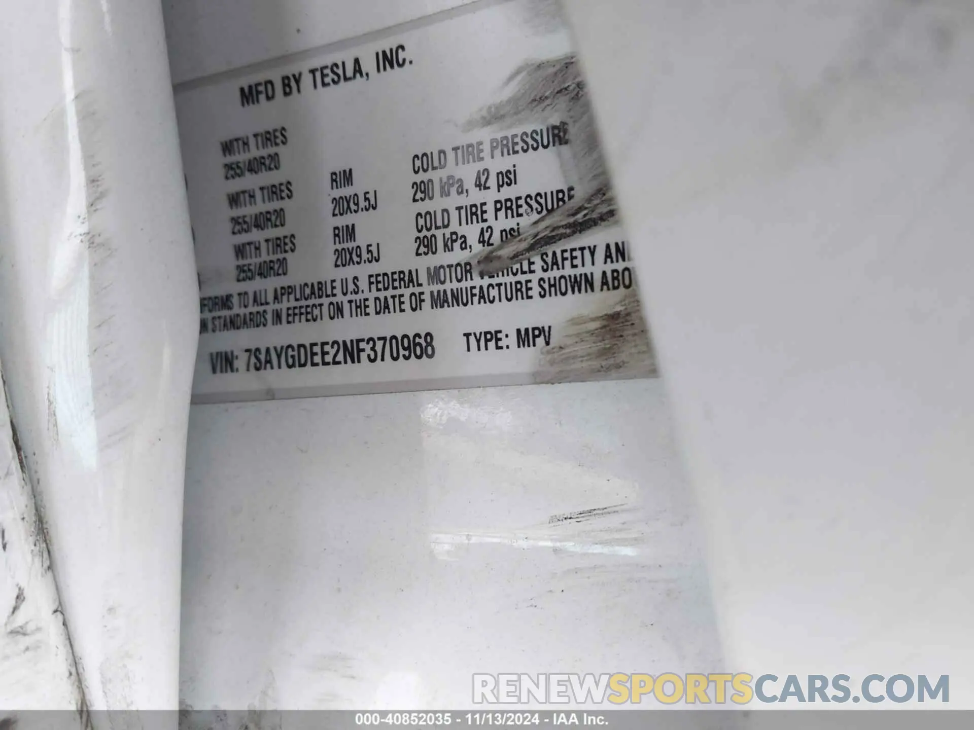 9 Photograph of a damaged car 7SAYGDEE2NF370968 TESLA MODEL Y 2022