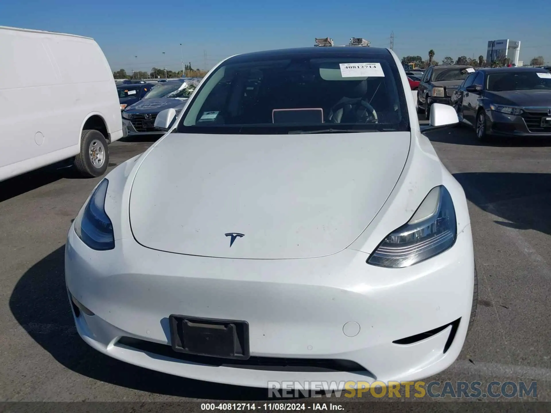 11 Photograph of a damaged car 7SAYGDEE2NF387091 TESLA MODEL Y 2022
