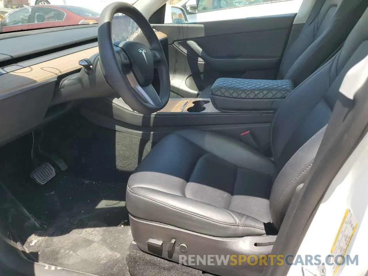 7 Photograph of a damaged car 7SAYGDEE2NF390993 TESLA MODEL Y 2022