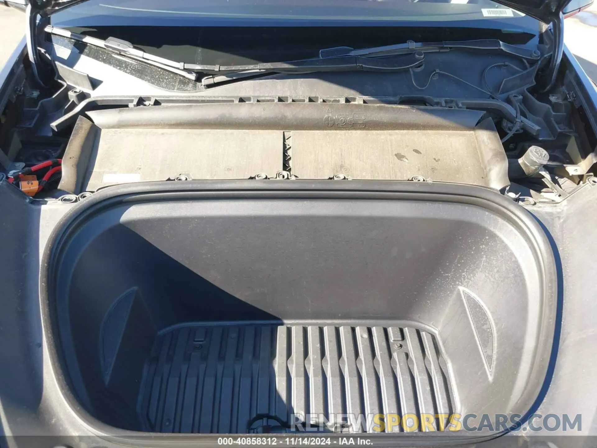 10 Photograph of a damaged car 7SAYGDEE2NF392307 TESLA MODEL Y 2022