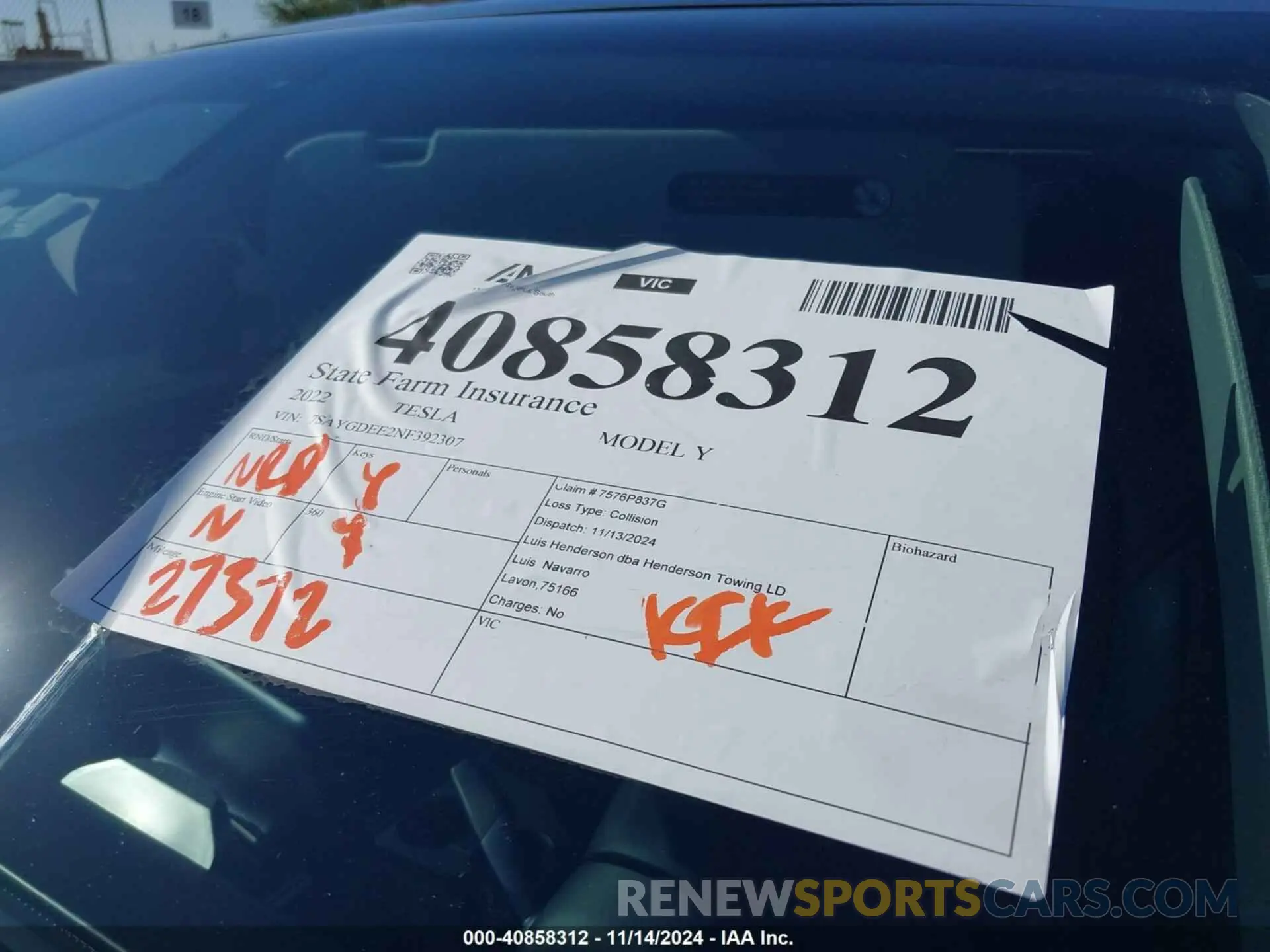 19 Photograph of a damaged car 7SAYGDEE2NF392307 TESLA MODEL Y 2022