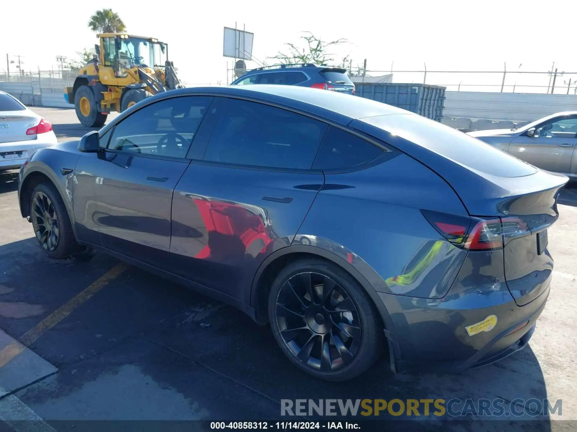 3 Photograph of a damaged car 7SAYGDEE2NF392307 TESLA MODEL Y 2022
