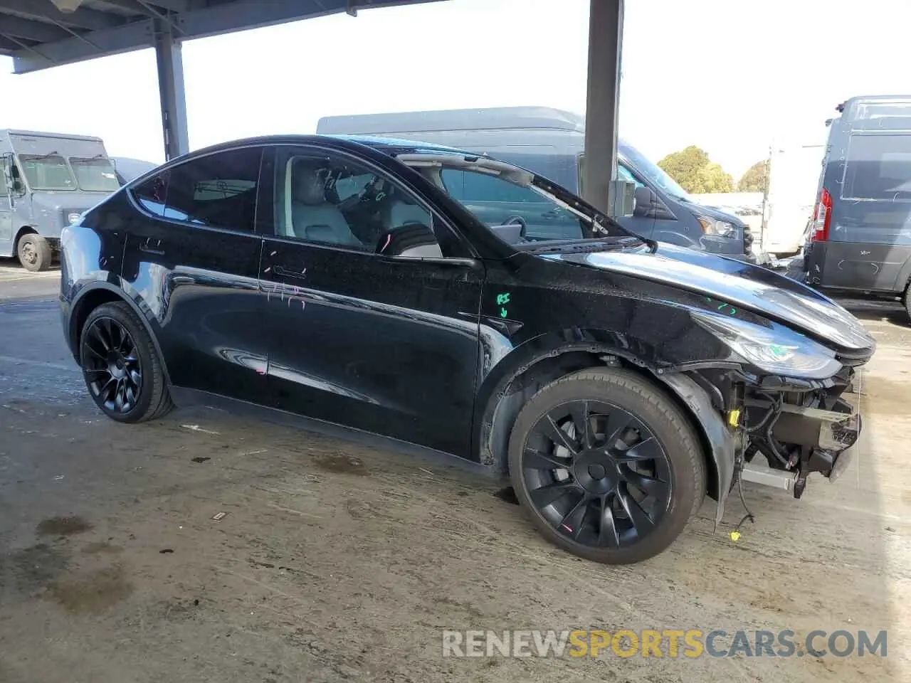 4 Photograph of a damaged car 7SAYGDEE2NF402219 TESLA MODEL Y 2022