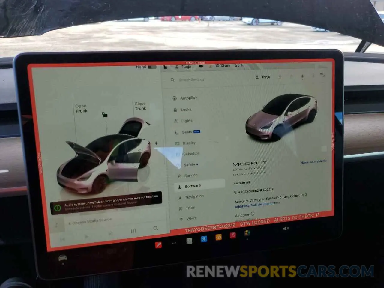 9 Photograph of a damaged car 7SAYGDEE2NF402219 TESLA MODEL Y 2022