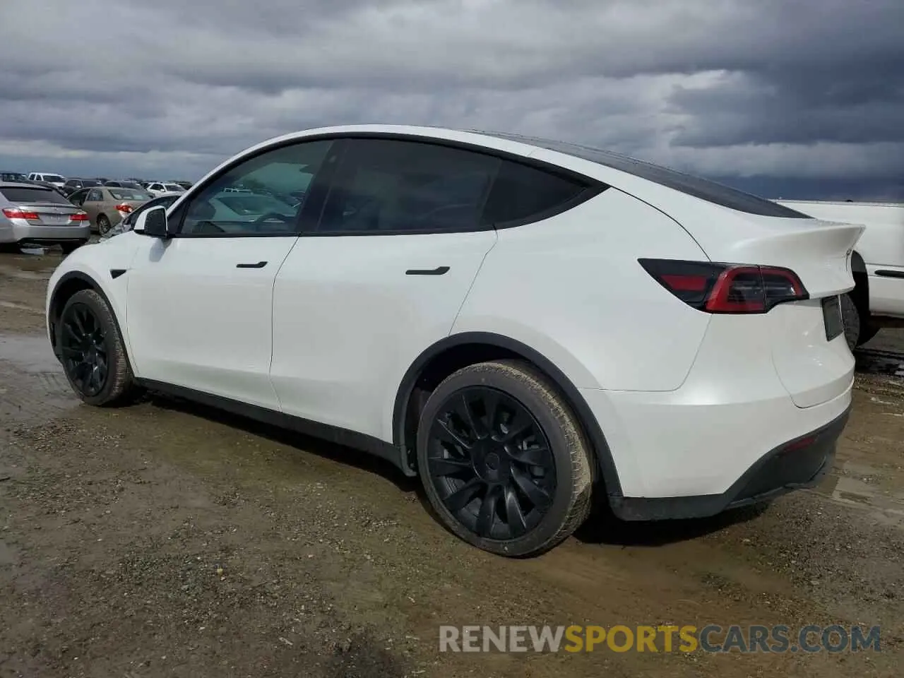 2 Photograph of a damaged car 7SAYGDEE2NF403385 TESLA MODEL Y 2022
