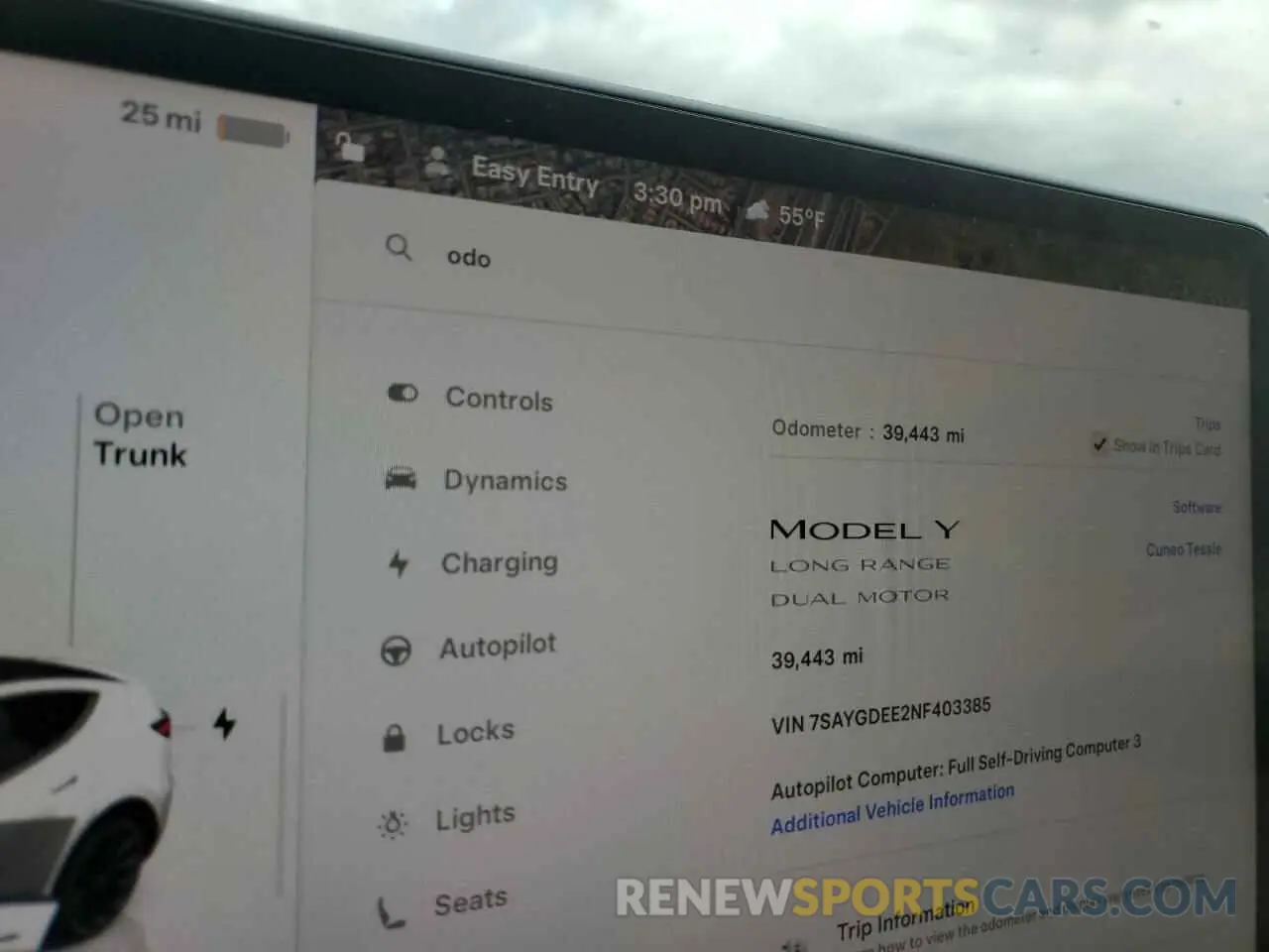 9 Photograph of a damaged car 7SAYGDEE2NF403385 TESLA MODEL Y 2022