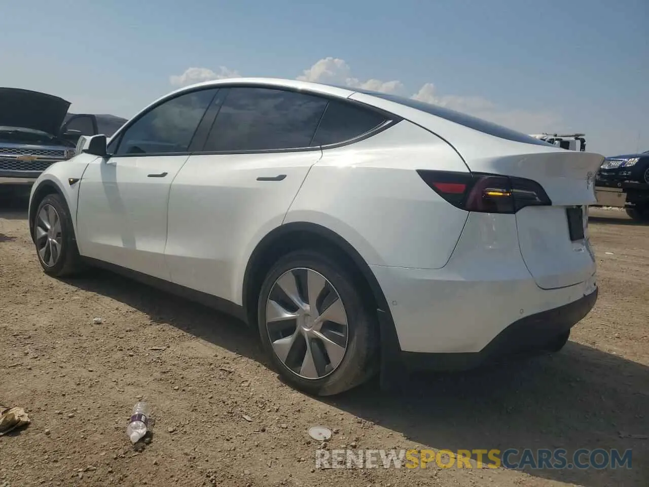 2 Photograph of a damaged car 7SAYGDEE2NF407503 TESLA MODEL Y 2022