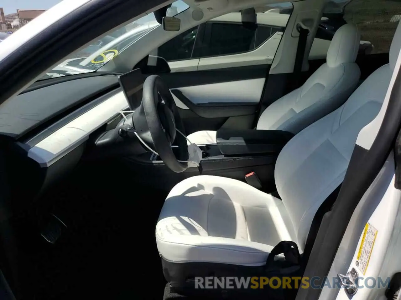 7 Photograph of a damaged car 7SAYGDEE2NF407503 TESLA MODEL Y 2022