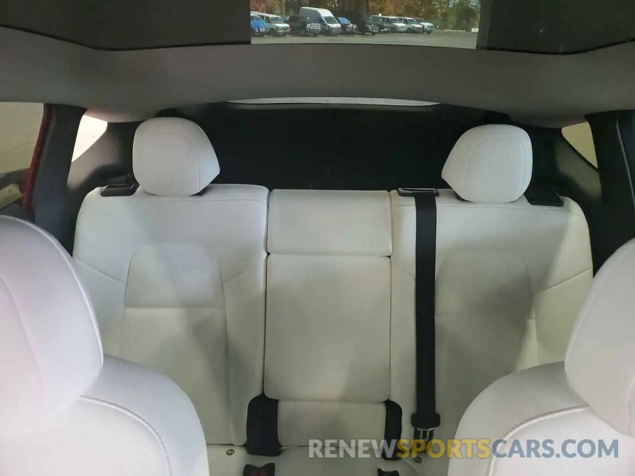 10 Photograph of a damaged car 7SAYGDEE2NF418937 TESLA MODEL Y 2022