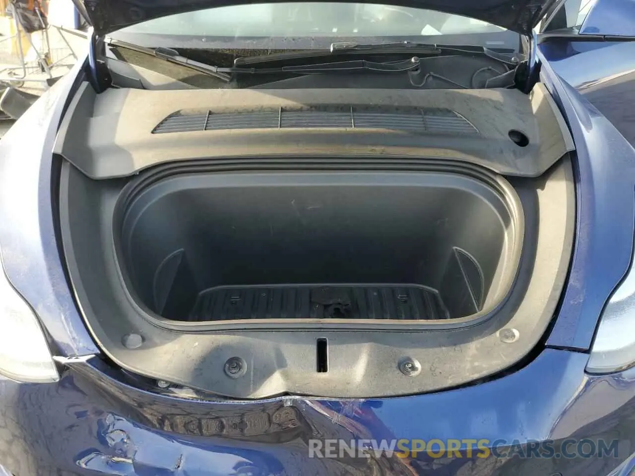 12 Photograph of a damaged car 7SAYGDEE2NF419229 TESLA MODEL Y 2022