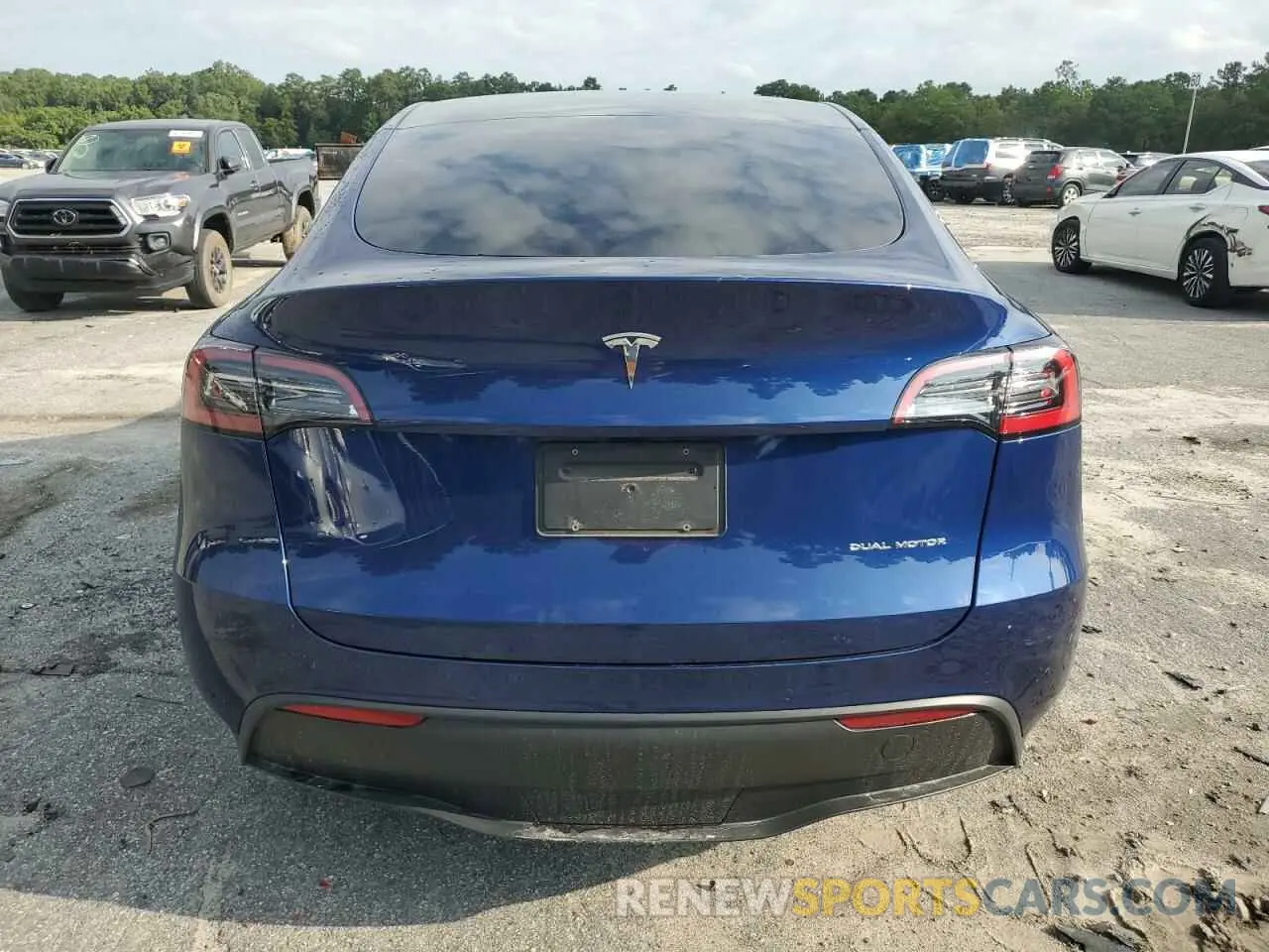 6 Photograph of a damaged car 7SAYGDEE2NF425192 TESLA MODEL Y 2022